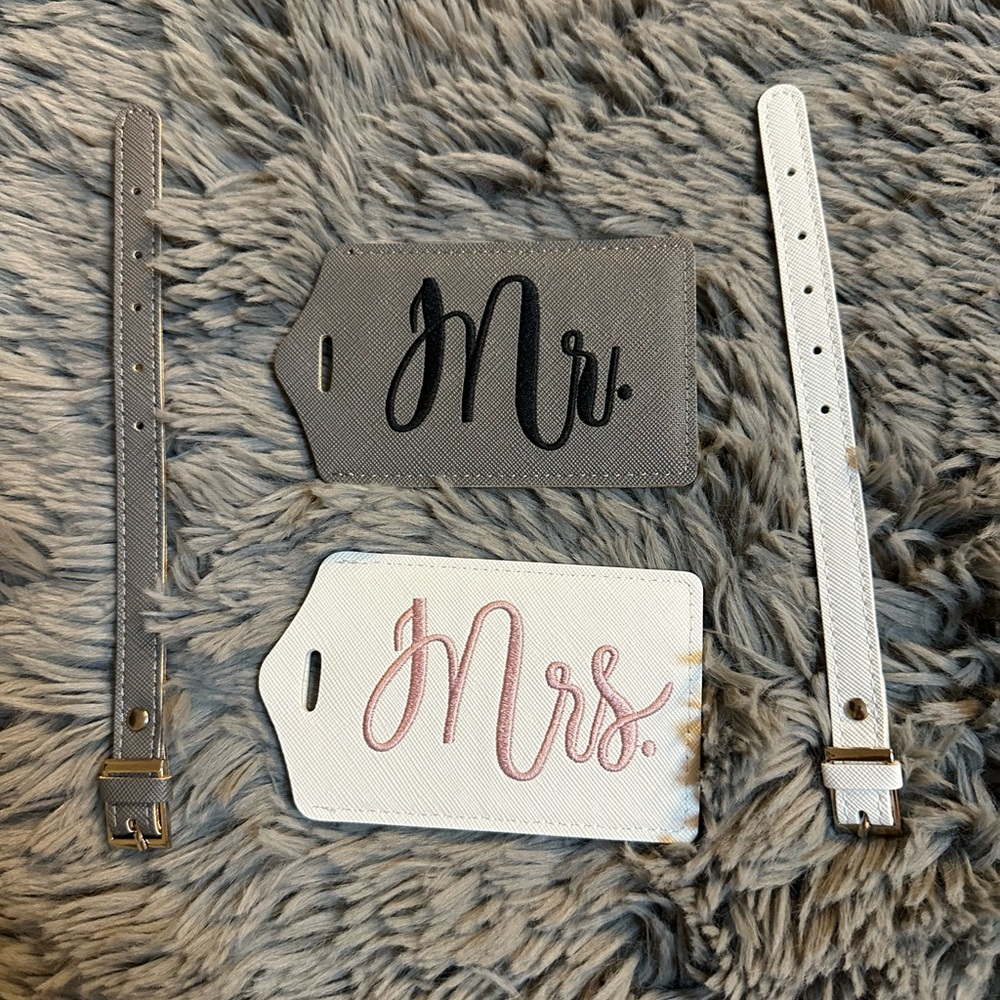 NEW Mr. & Mrs. luggage tags